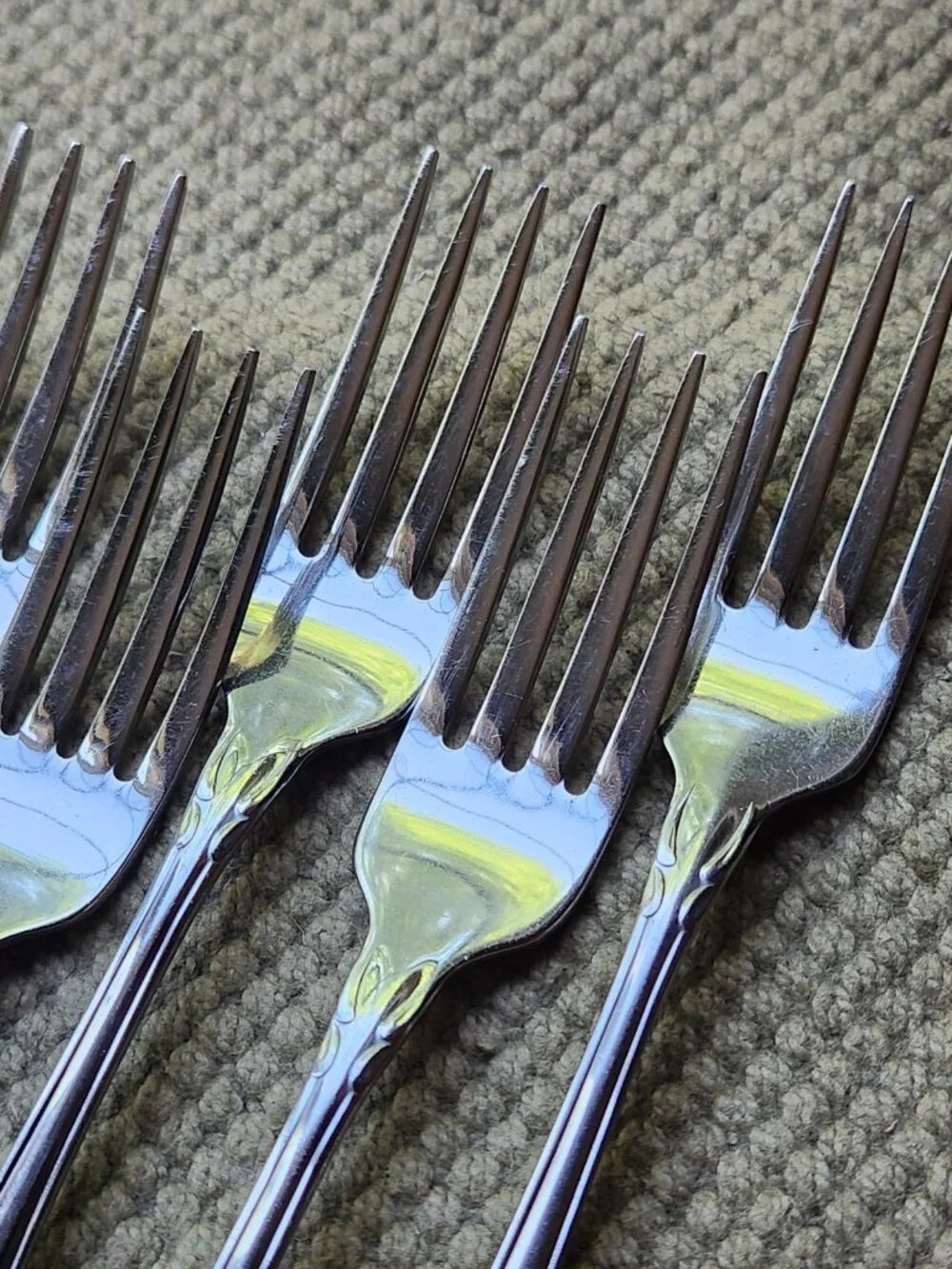 8 Oneida TRUE ARBOR ROSE Dinner FORKS Stainless 1881 Rogers Silverware Flatware
